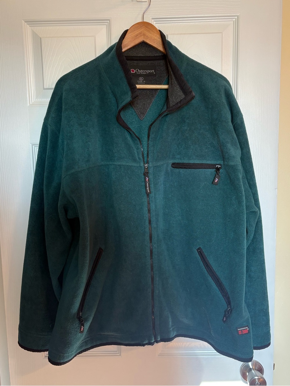 Men’s Dark Green Fleece Zip-Up Jacket